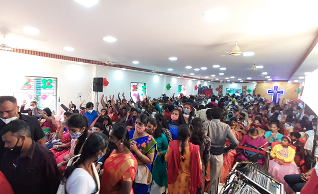 MLA and Former Minister Krishna Byre Gowda inaugurated the Christmas program 2021 by Grace Ministry held in Bangalore at the prayer centre at Budigere, Yelahankato which hundreds gathered to celebrate the birth of Jesus from many parts of the city.